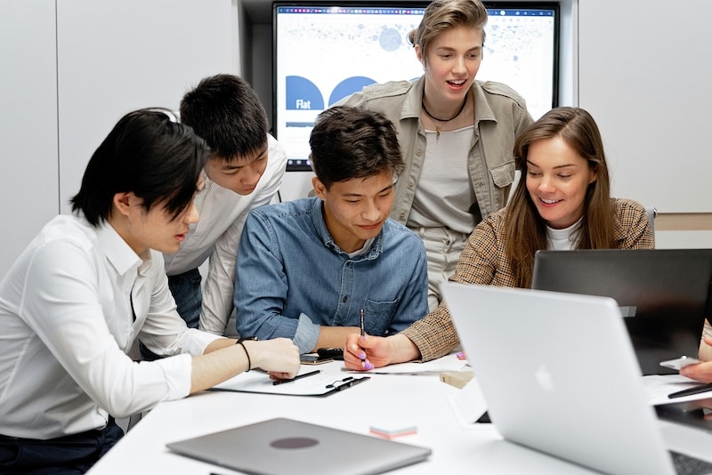 How to make team meetings more effective.